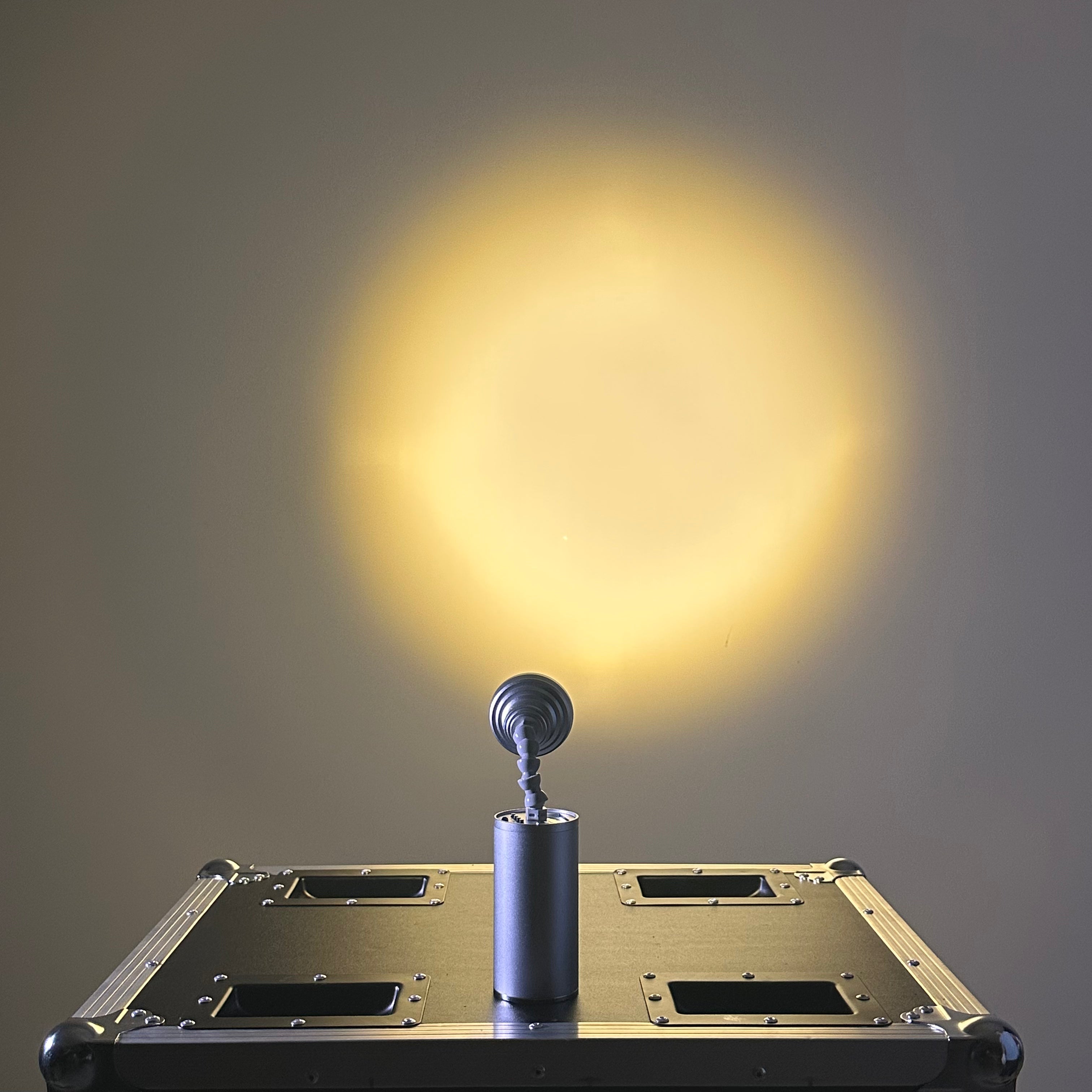 Both Lighting Pin Spot Cannon | 10W Battery-Powered Wireless DMX Adjustable Zoom Pin Spot