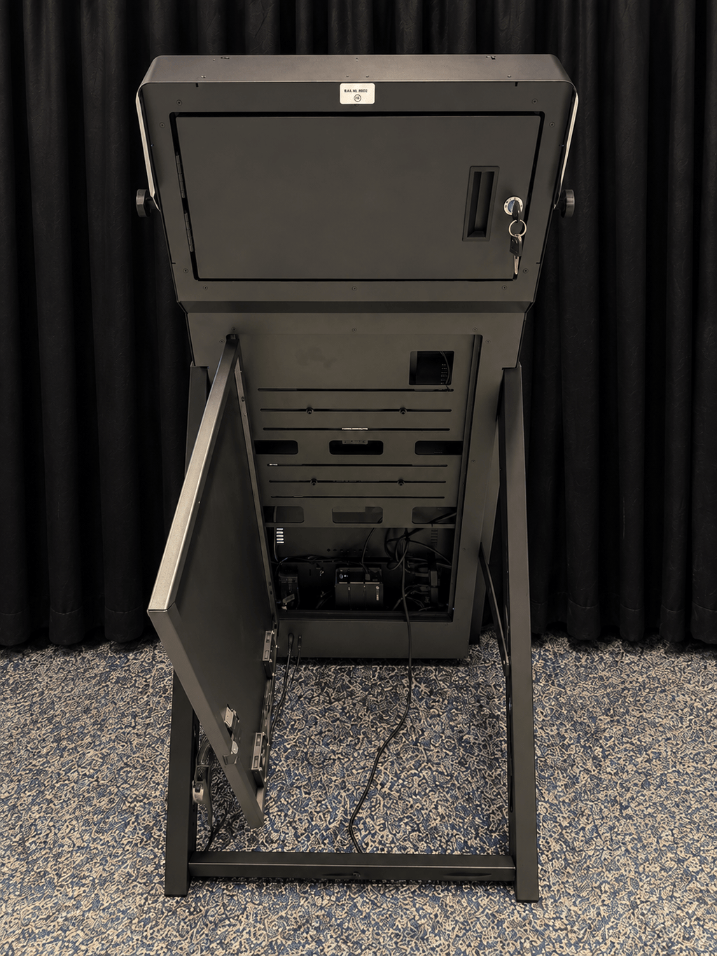 Used Foto Master Mirror Booth Air Photo Booth Package - DJ And Photo Booth Supply