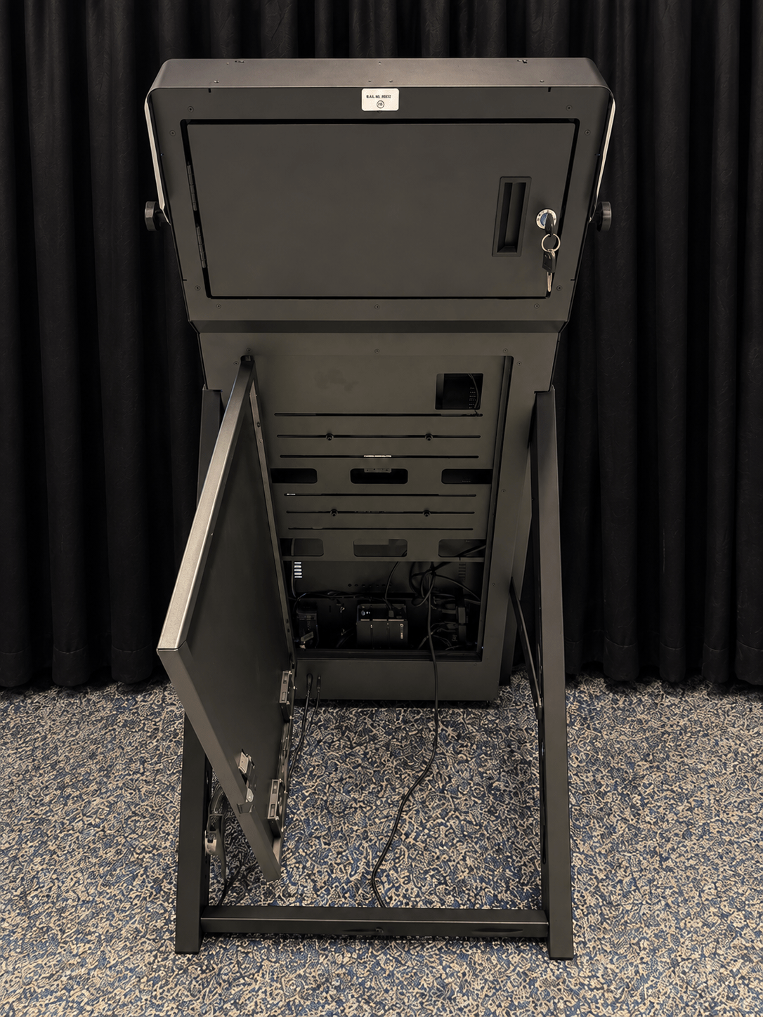 Used Foto Master Mirror Booth Air Photo Booth Package - DJ And Photo Booth Supply